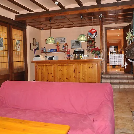 Residencia Esportiva Els Isards Hostel